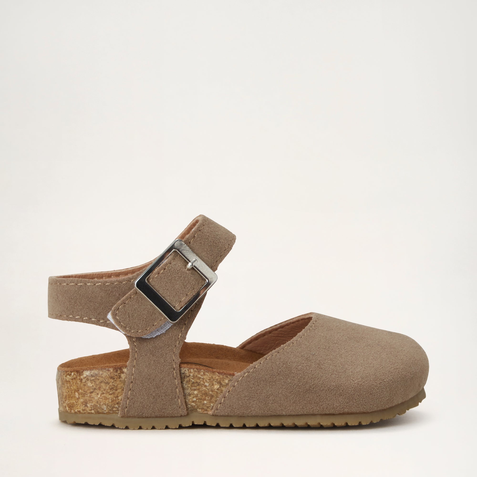 Astrid Sandal