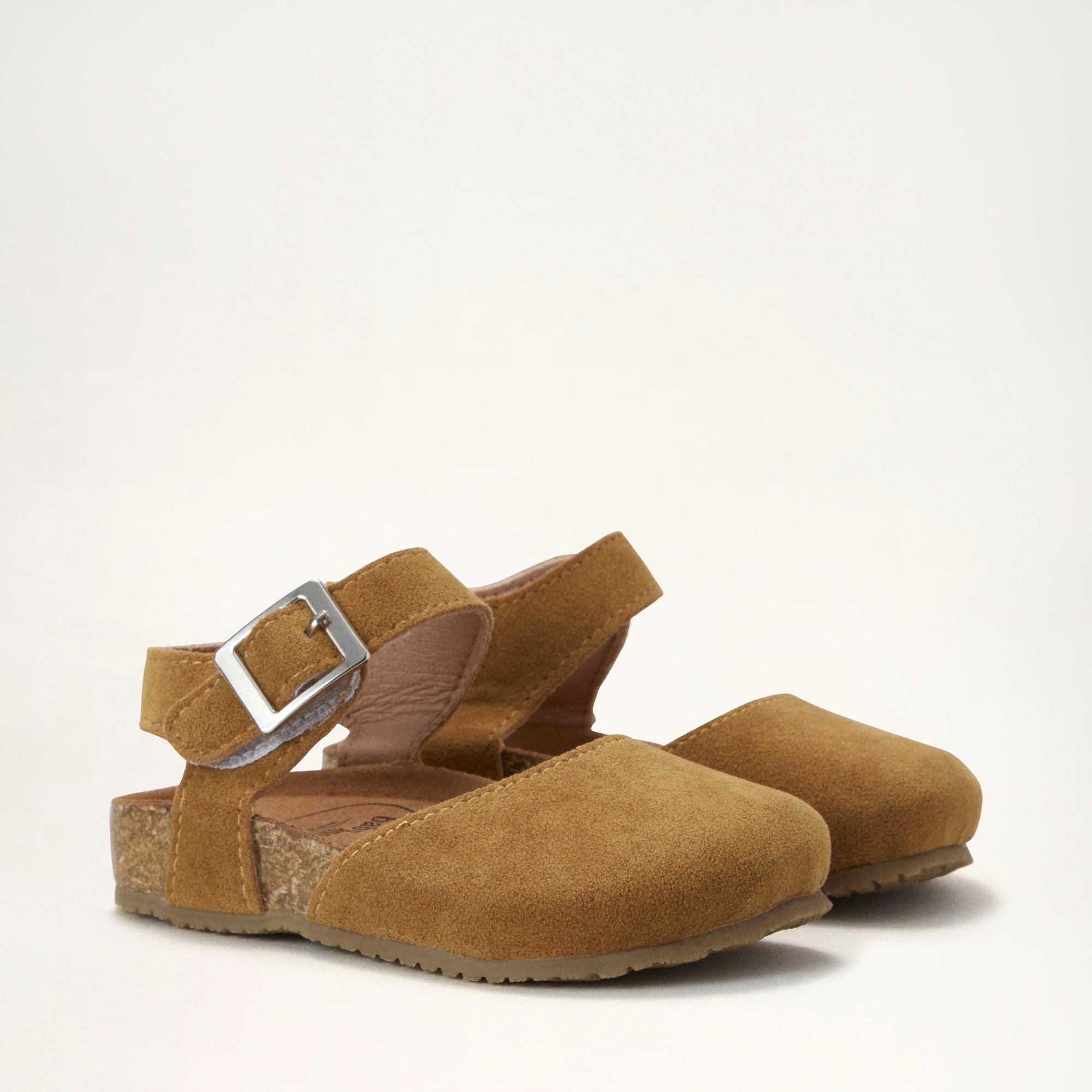 Astrid Sandal